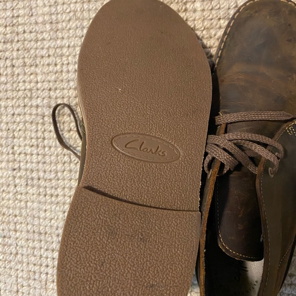 Men Brown Clark shoes, size 9.5 - Picture 3 of 5